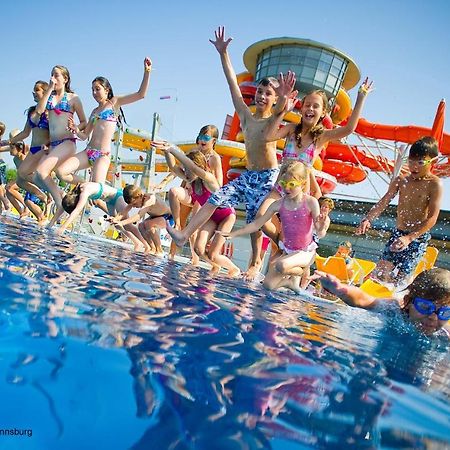Familien Chalet Mit Direktem Bademantelgang Zur Therme 러츠맨스버그 외부 사진