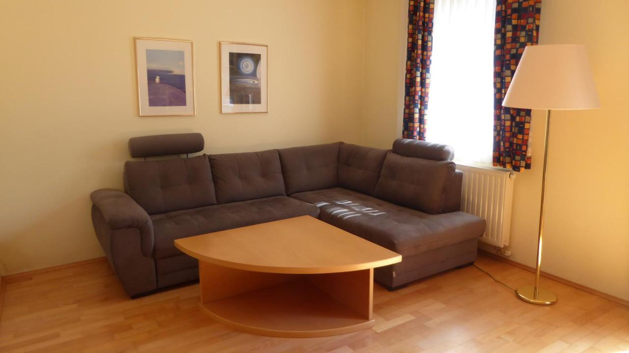 Familien Chalet Mit Direktem Bademantelgang Zur Therme 러츠맨스버그 외부 사진